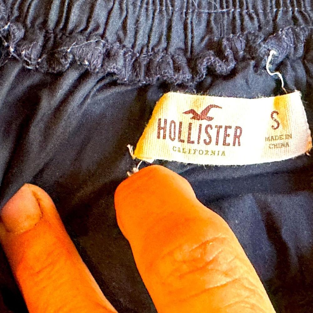 Hollister Navy Crochet Skirt size small 4/6 - Picture 2 of 3
